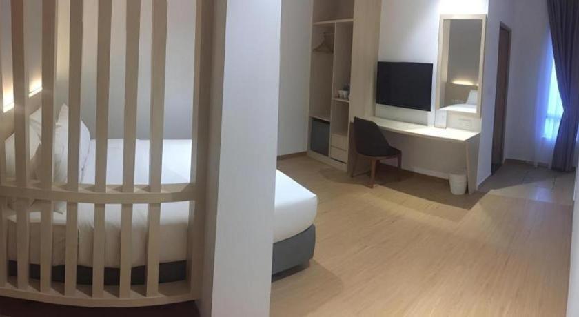 Miyabi Hotel Permas Джохор-Бару Экстерьер фото